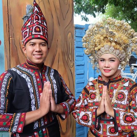 Pakaian Adat Aceh Gayo